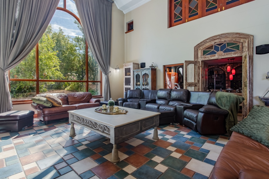 5 Bedroom Property for Sale in Winelands Western Cape